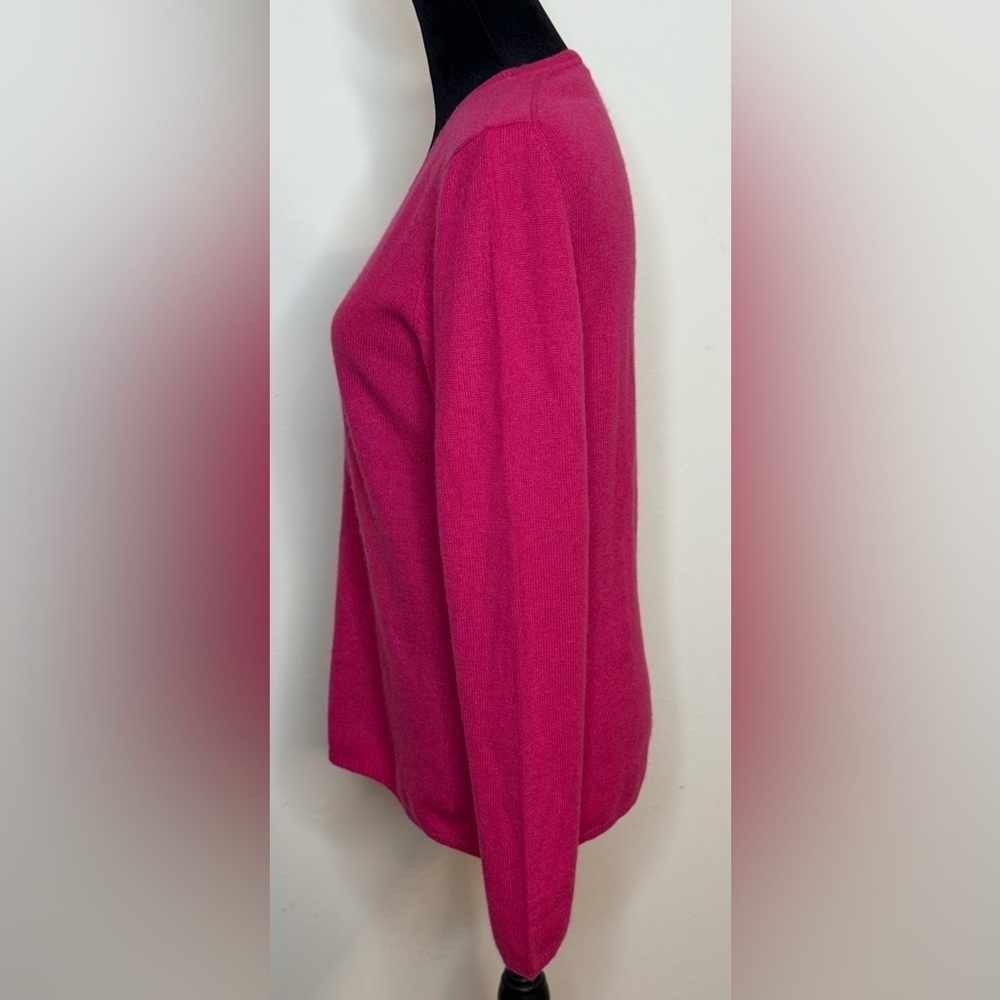 Charter Club Hot Bubblegum Pink V Neck 100% Cashmere Sweater soft preppy SM EUC - Picture 3 of 6